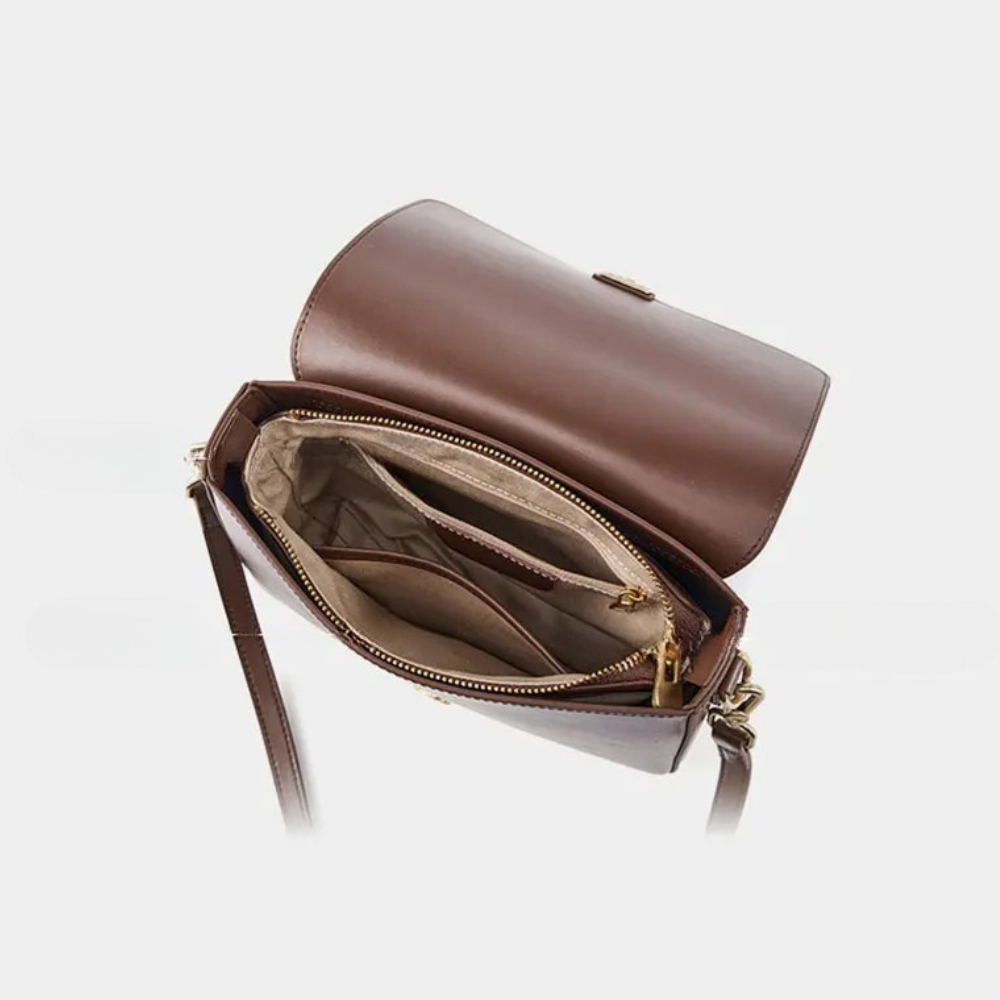 Véroi – Fyrkantig Axelremsväska i Äkta Läder med Crossbody-rem & Gulddetaljer